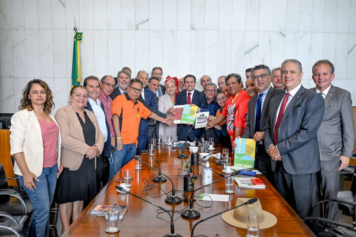 hugo motta_15 04 2026 (1)